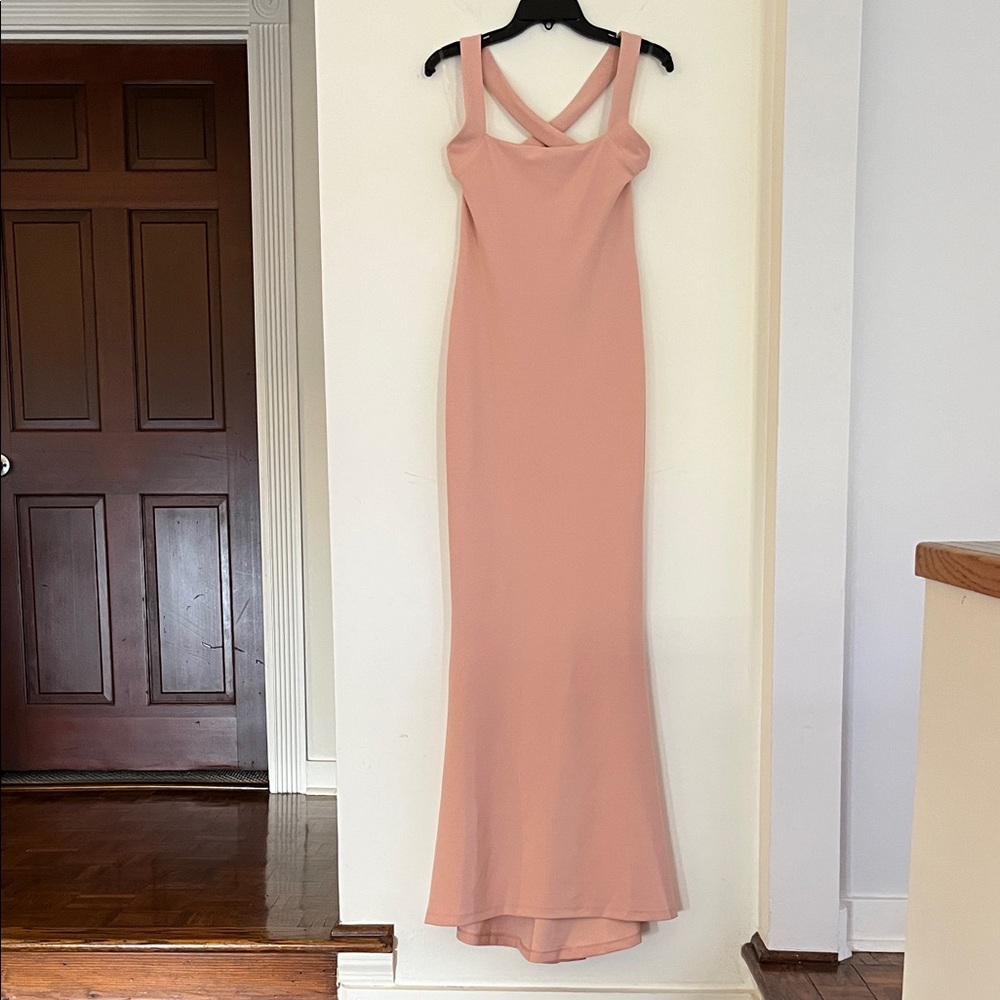 🍑✨ NWT Nookie “Viva” Two-Way Gown – Peach Sleeveless Maxi – Size Medium ✨🍑